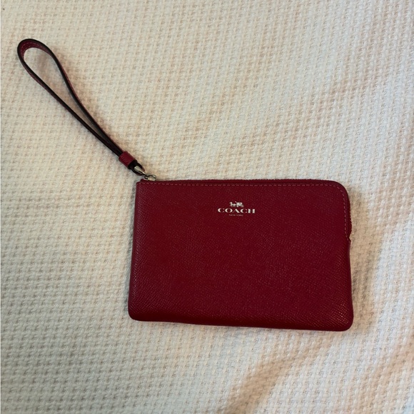 Coach Handbags - Coach Scarlet Wristlet